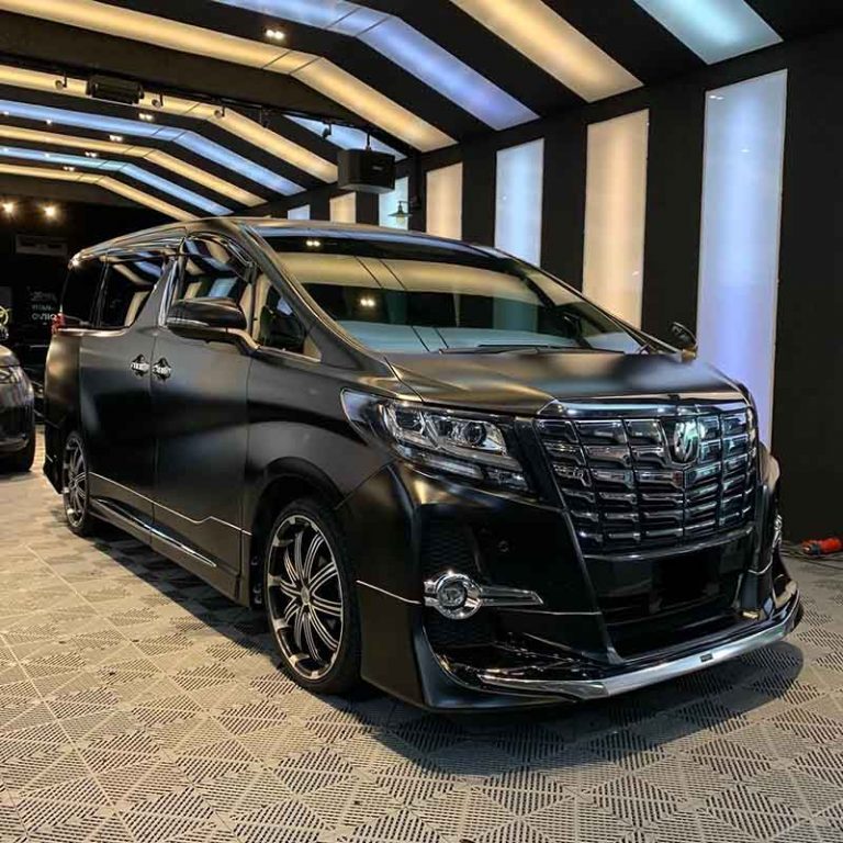 Toyota Alphard paint service
