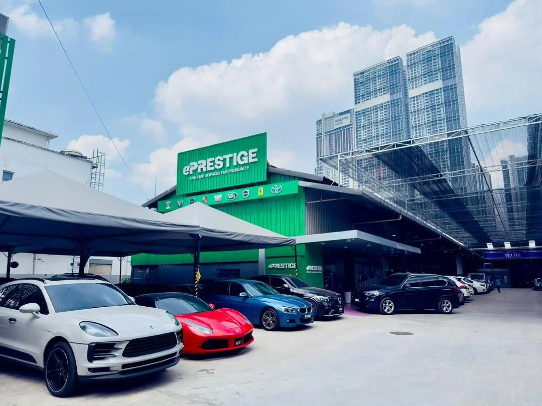 Hybrid vehicle service